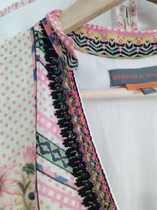 Rochiță superbă  lucrata în India