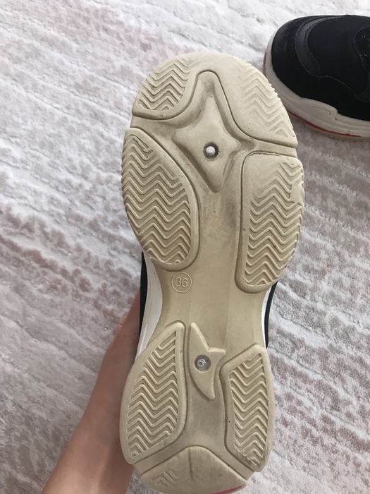 Маратонки с подметка