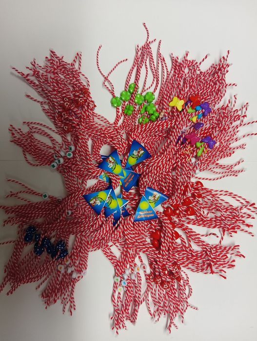 Мартеници 200 броя 6.50 евро