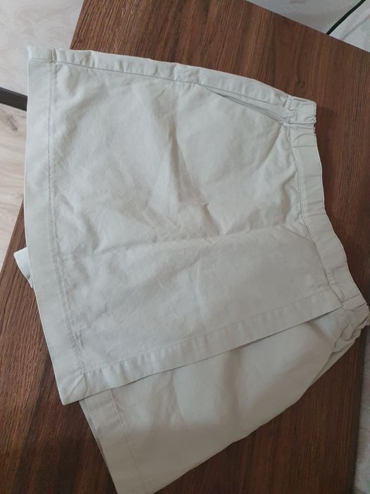 Шорты для девочки с запАхом. Новые  с биркой.