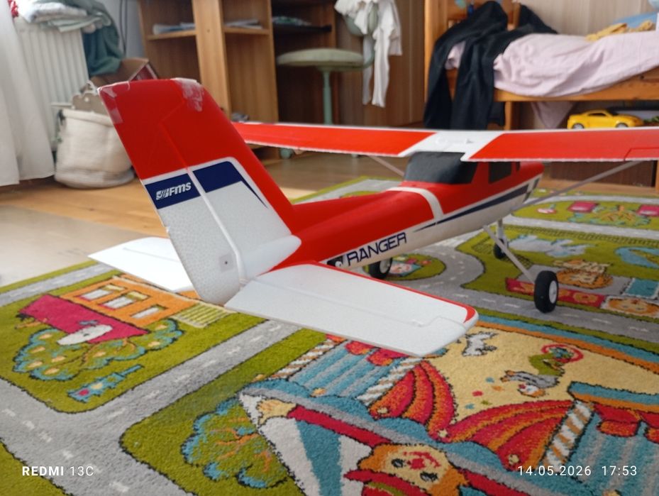 Vând /schimb avion Fms ranger 1220mm pe o orice drona dji perfect functională