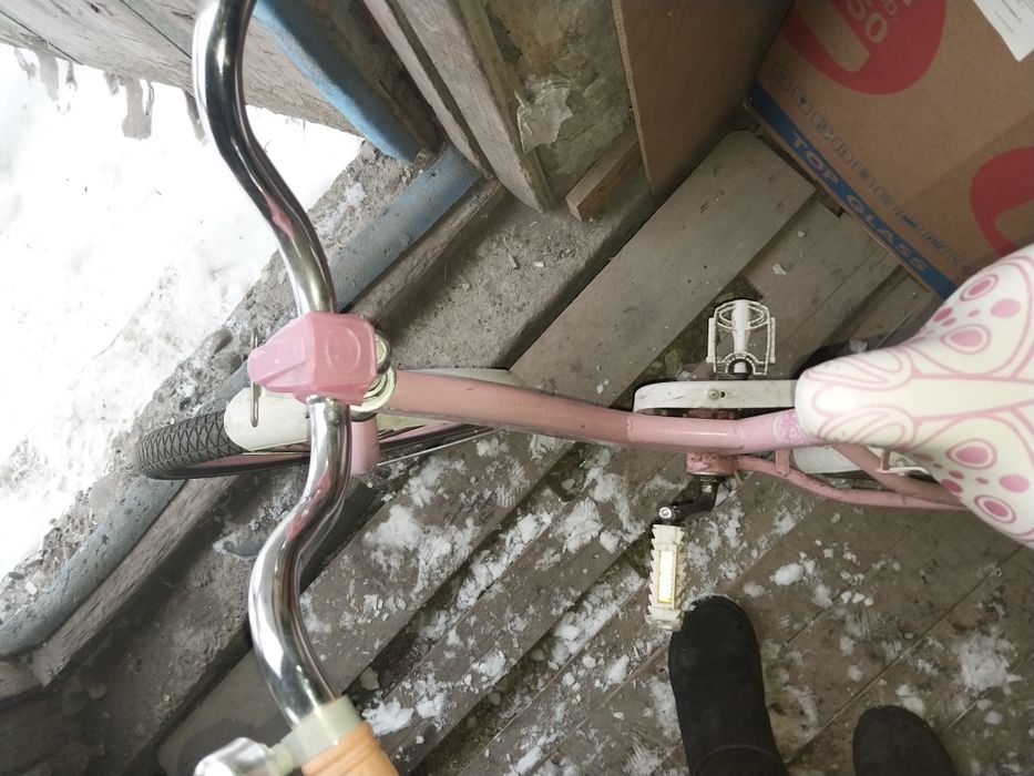 Детский велосипед и самокат