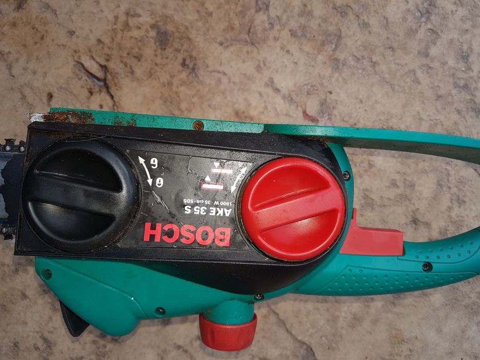 Електрически трион бош