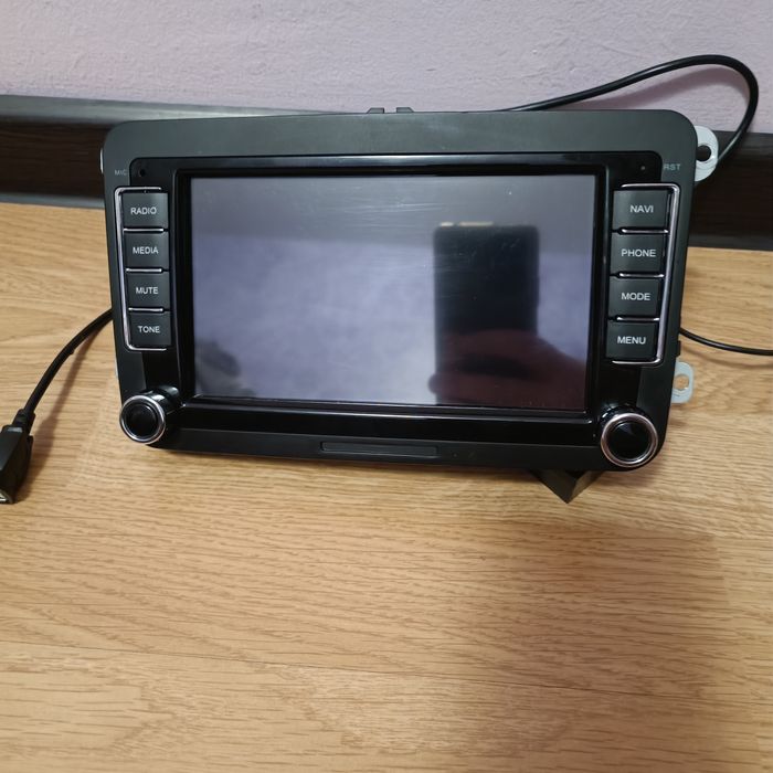 Медия с тъчскрийн за WV