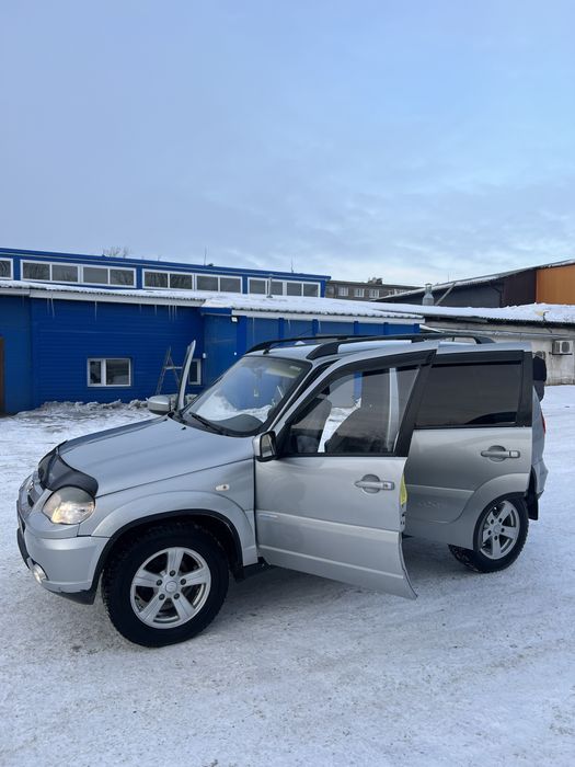 Продам шевроле ниву