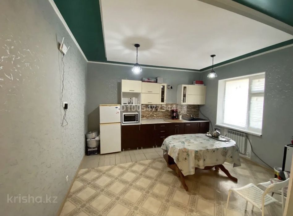 В городе продается мансардный дом