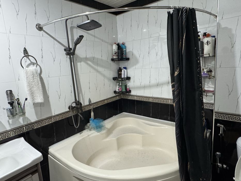 Shayxontohur tumanida Kvartira sotiladi, 3 xona srochna!!!