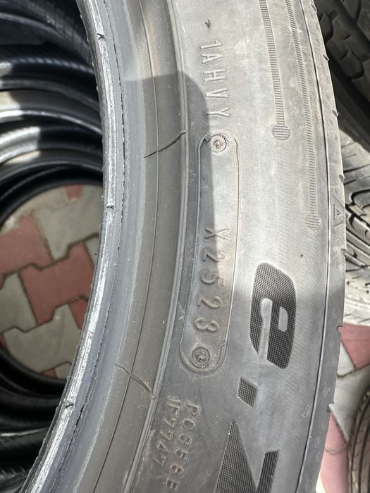Set cauciucuri de vara 215/45/20