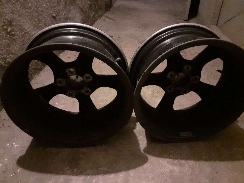 Гуми с джанти в отлично състояние