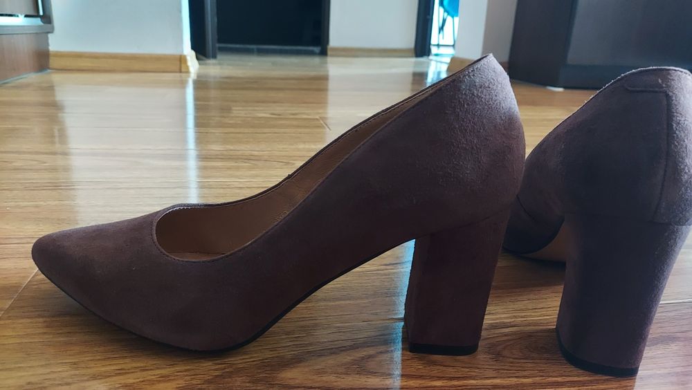 Pantofi piele intoarsa noi