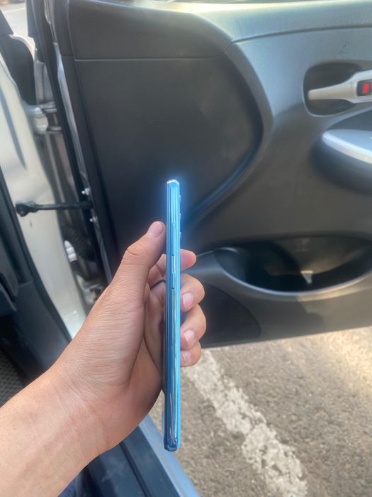 Samsung A32 телефон