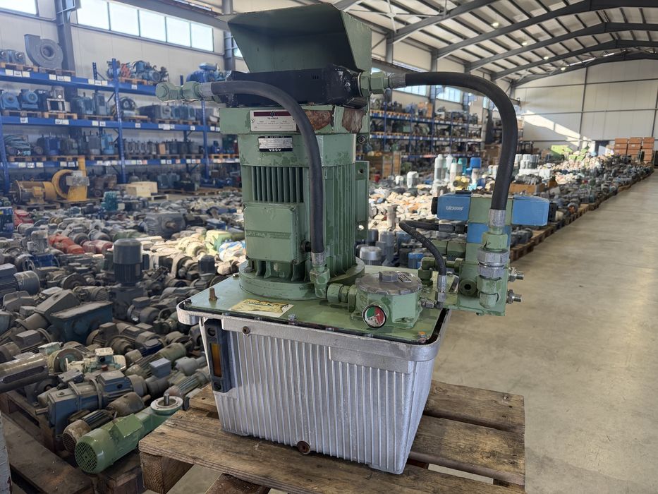 Хидростанция 5.5 кВ/хидравлична станция с охлаждане