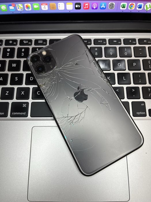 Телефон Apple iPhone 11 Pro Max