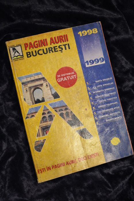 Carti  Pagini Albe / Pagini Aurii