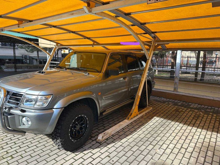 Nissan Patrol Y61