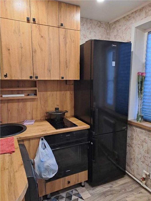 продам 3 ком на Абая, Район Роддом