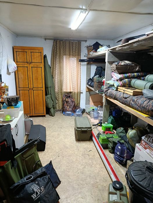 Продам два дома на одном участке