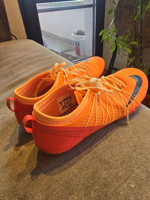 Nike( унисекс)- 38.5 номер.