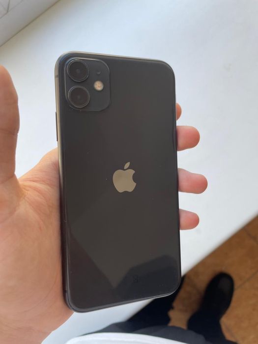 продам iphone 11 128gb