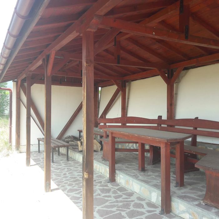 Продава Бизнес имот в с.Боровец общ.Кочериново