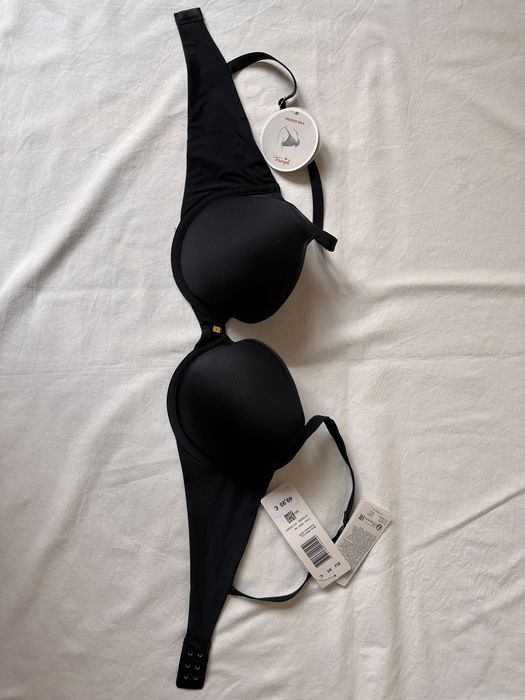 Sutien Triumph si Hunkemoller
