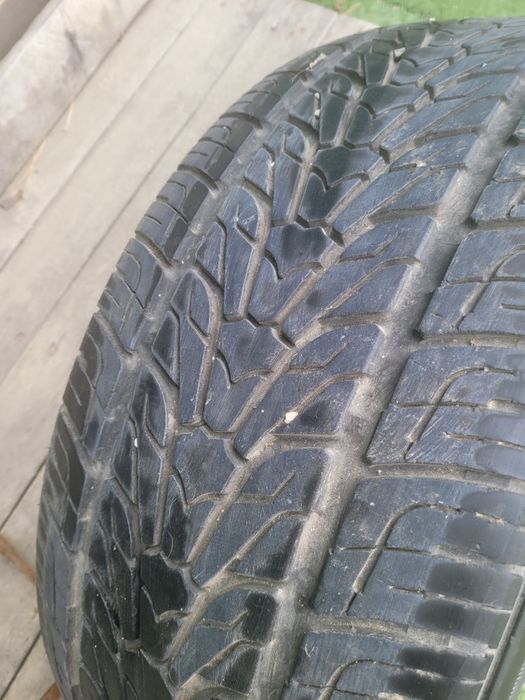 Шина размер 285/45/22
