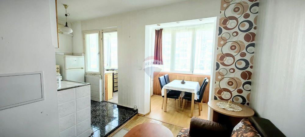 Обзаведена панелна гарсониера под наем, кв."Възраждане", гр.Варна, ЙГ