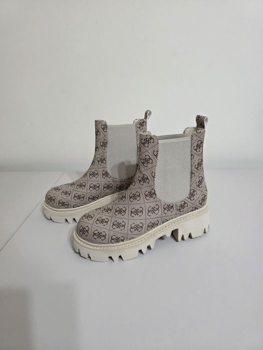 Guess ghete  mărimea 37