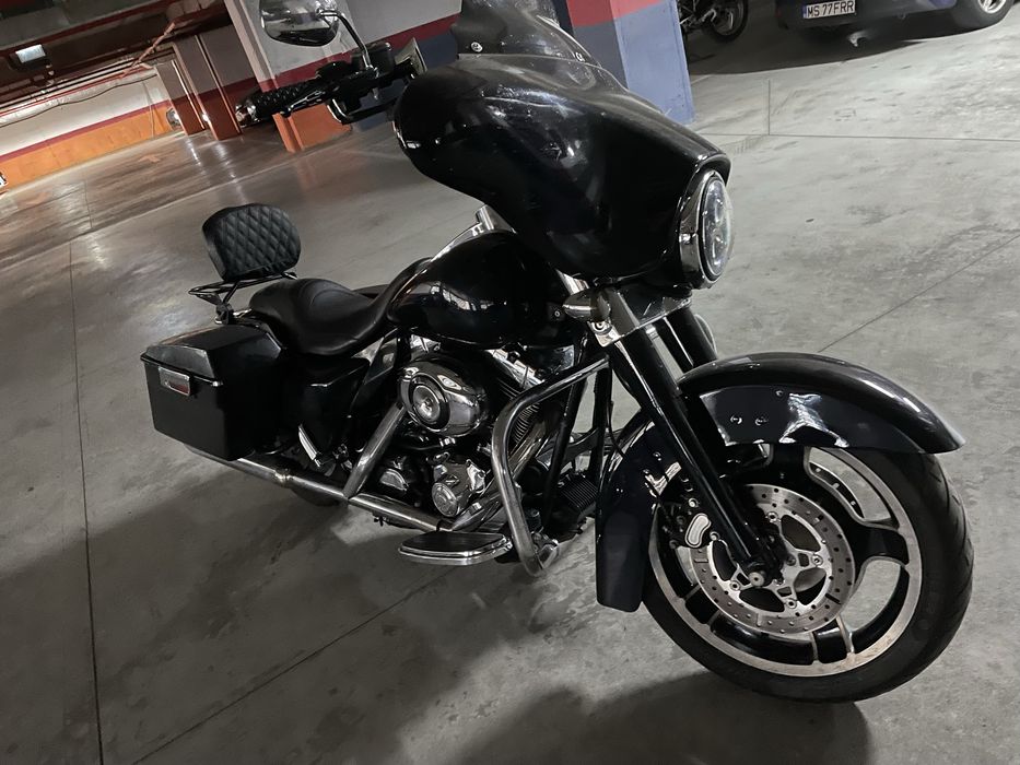 Street Glide FLHX
