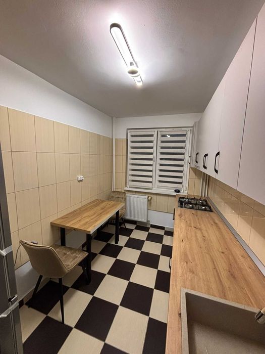 Apartament 2 camere zona LUJERULUI de inchiriat