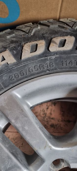 Автошина с диском, запаска