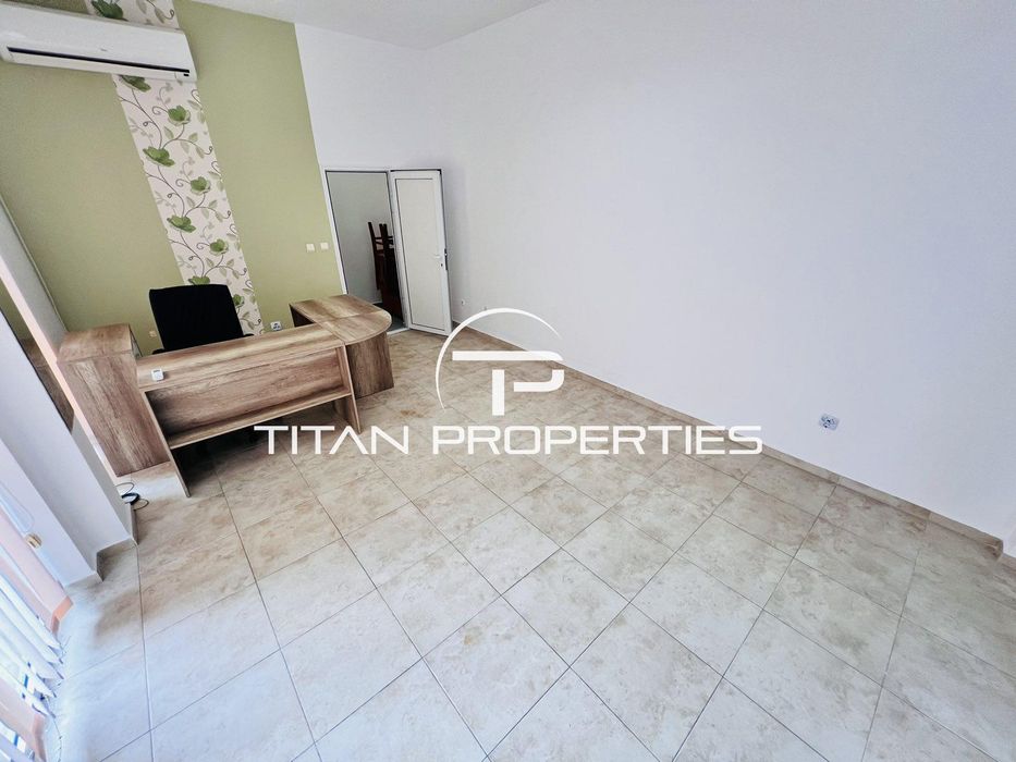 Дава се под наем Офис в Бургас, Възраждане - 35 кв.м за 255 € - Снимка #1