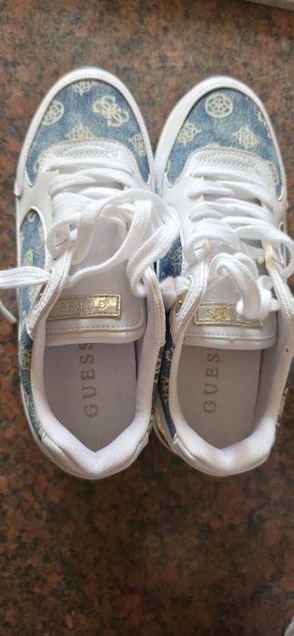 GUESS 38 номер като нови