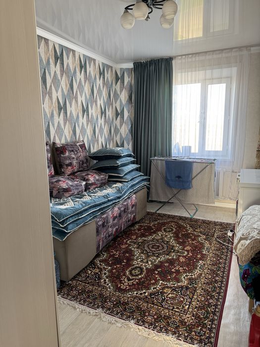 Продам квартиру 2-ком  9-45 высотном доме