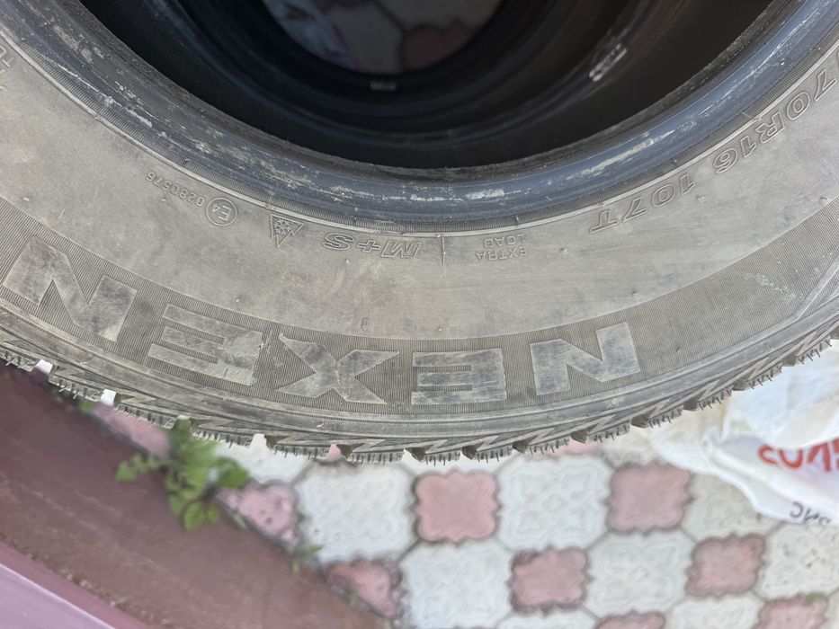 Продам шины зима 16 225/70