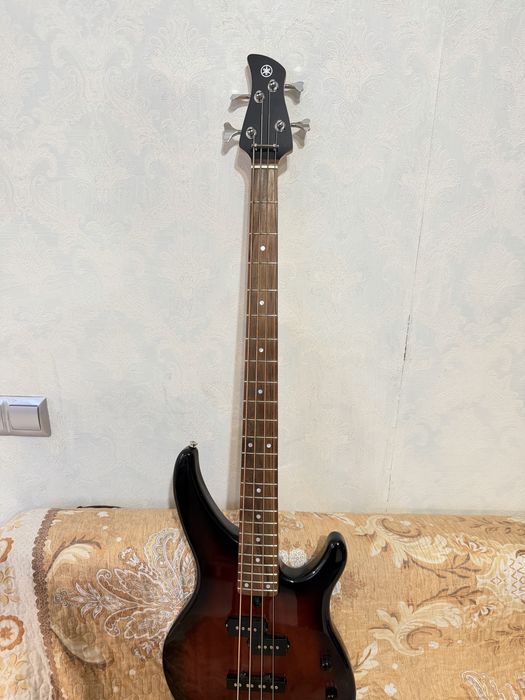 Yamaha Басс гитара