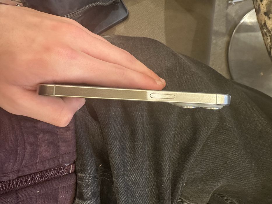 iphone 15 pro cu 4 huse