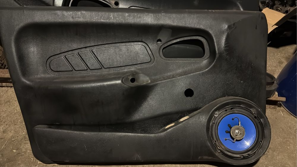 Продам обшивки на ваз 2114