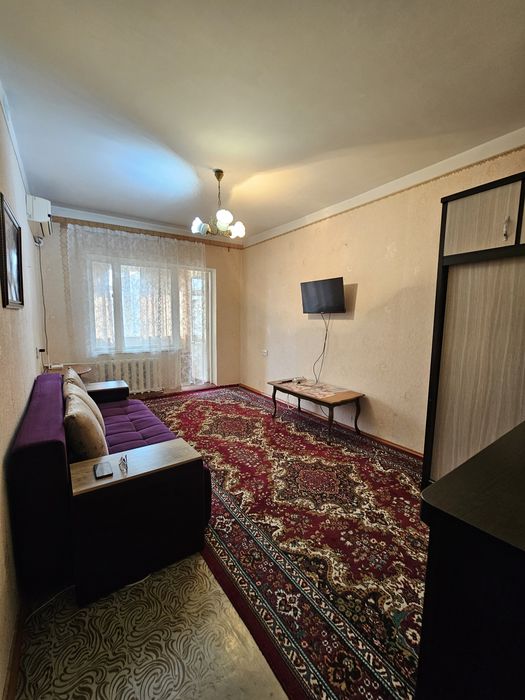 Сдаётся квартира Феруза ЭКО базар 1в2/4/4 45м²