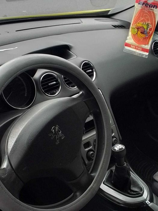 Peugeot 308SW/6+1 места