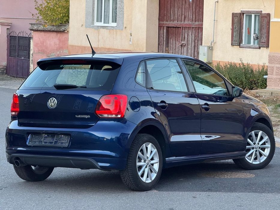 VOLKSWAGEN Polo 2012 — imagine 3