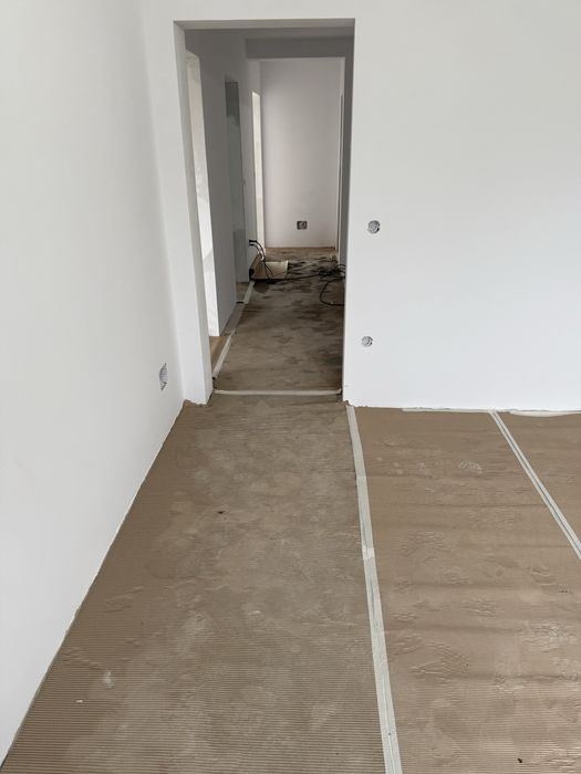 Tencuieli / Tencuit mecanizat / Gleturi Malta fina Finisaje