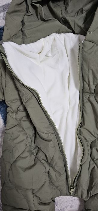 Продам новый детский комбинезон