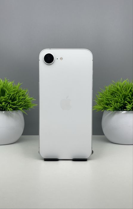 iPhone 16e 128gb Белый