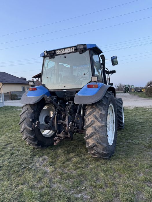New Holland TS 110