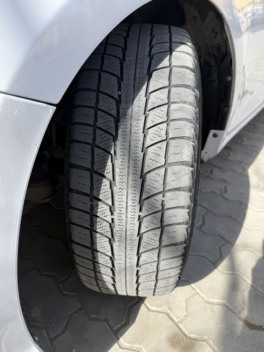 Диск R16 с зимней покрышкой