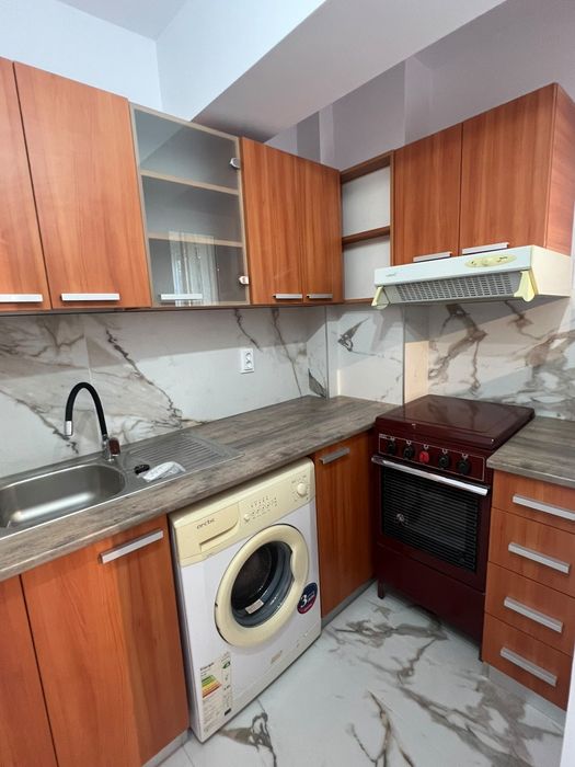 Persoană fizică garsoniera 3/4 Nicolina renovată, mobilată și utilată