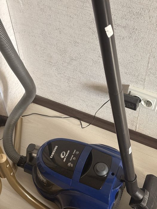 Пылесос Samsung Air Track