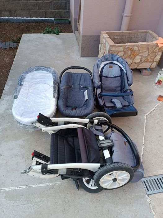 Детска количка с 3 коша