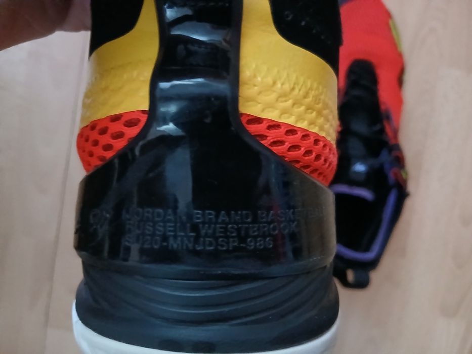 Маратонки  Westbrook